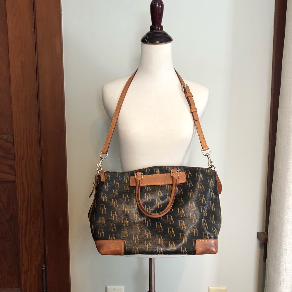 Dooney and Bourkes wallet and purse